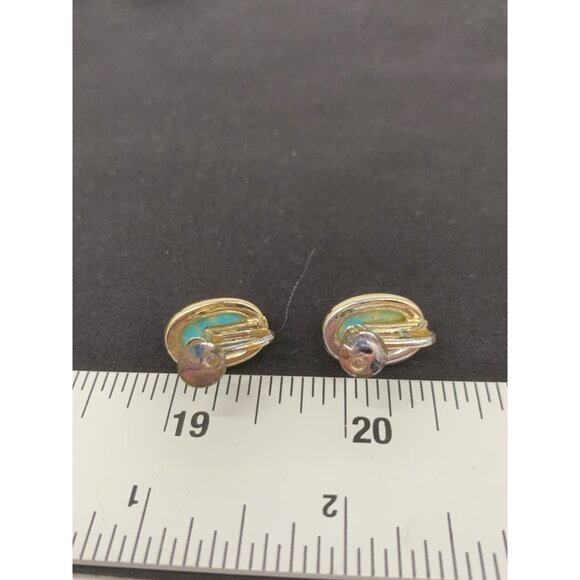 Cabachon Faux Turquoise Screw Back Earrings Pair Unmarked - Picture 5 of 5